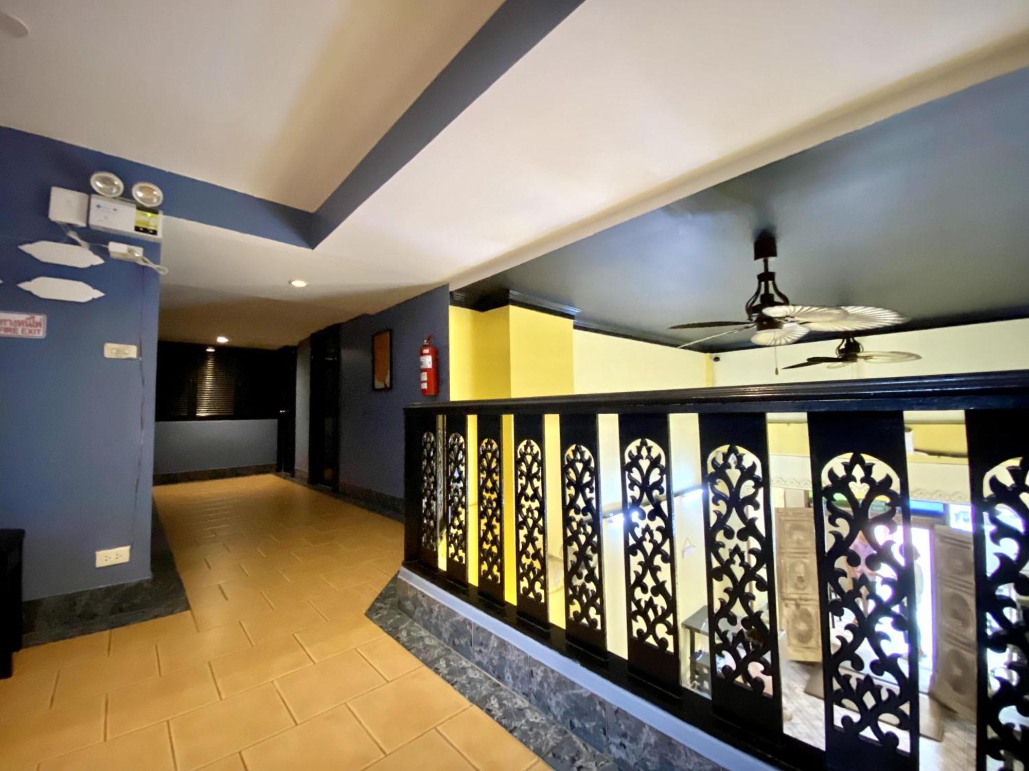 Beachwalk Minotel Patong 外观 照片