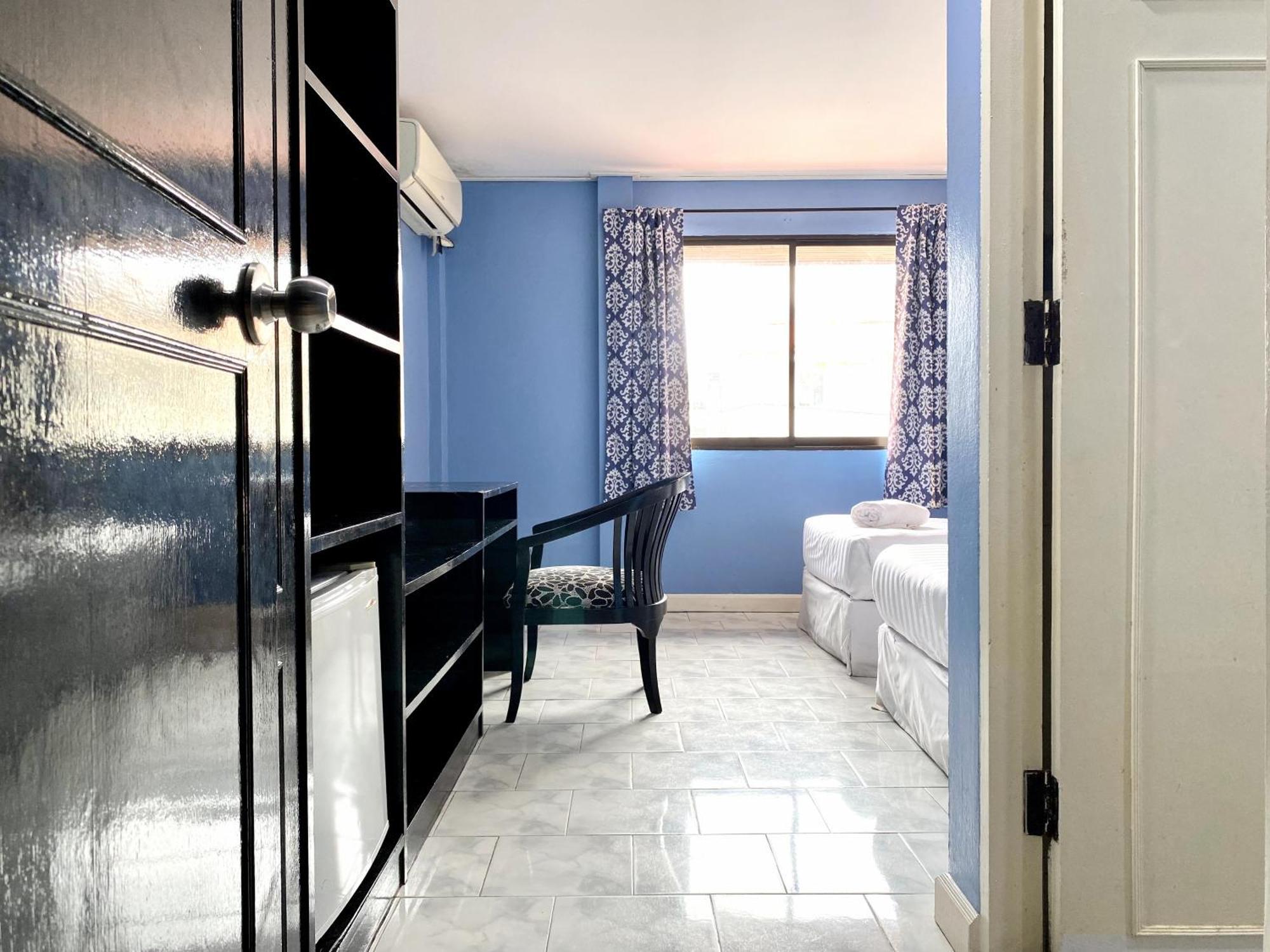 Beachwalk Minotel Patong 外观 照片