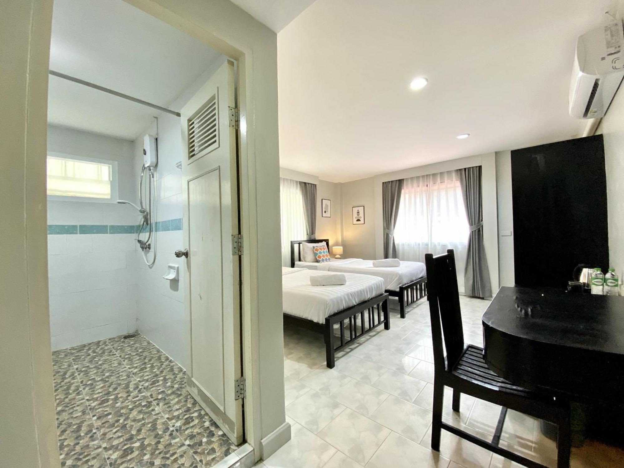 Beachwalk Minotel Patong 外观 照片