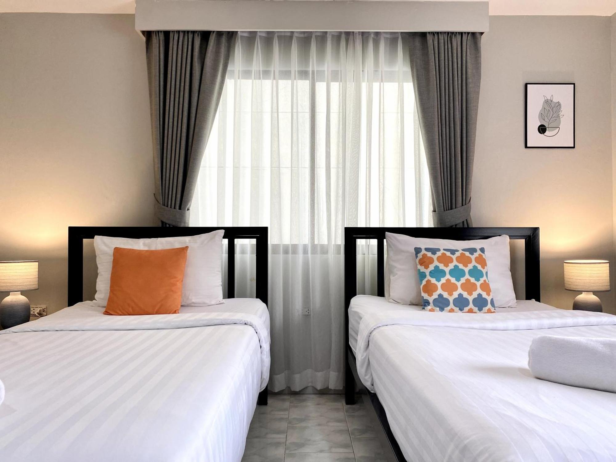 Beachwalk Minotel Patong 外观 照片